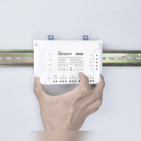 Sonoff 4CH PRO (R3) WiFi + RF-älyrelekytkin 4 kan. RF + DC tulo